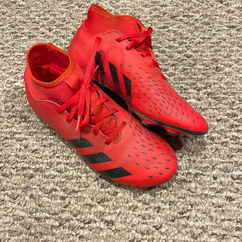 Adidas Predator Soccer Cleats Boys Size 5